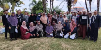 Court issues arrest warrants for officials charged with Tak Bai massacre