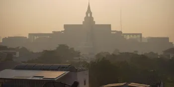 Bangkok announces a week of free public transport to combat smog