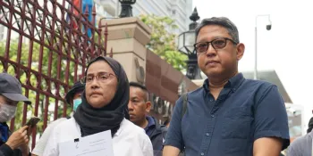 Angkhana Neelapaijit (left) and Sunai Phasuk (right) (File photo)