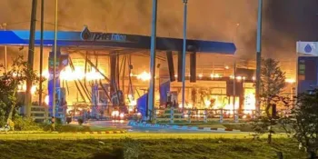 A PTT petrol station in Thailand’s far South was set on fire on 11 January 2026