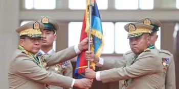 Senior General Min Aung Hliang and General Ye Win Oo (Photo from The Irrawaddy)